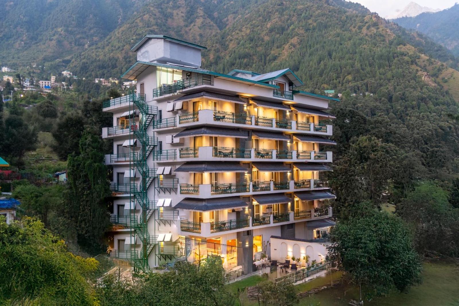 Quality Inn By Lawrence Hotels Dharamshala Ngoại thất bức ảnh